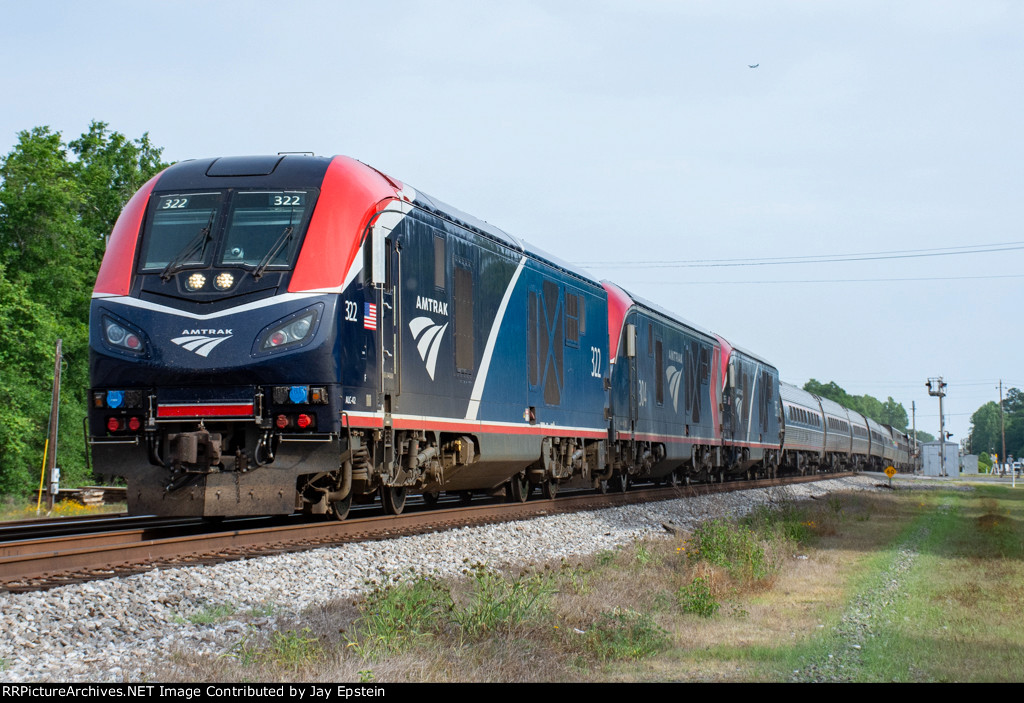 AMTK 322 leads the Silver Meteor south through Folkston 